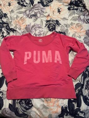 Like New Puma Women's Hot Pink Crewneck Sweatshirt